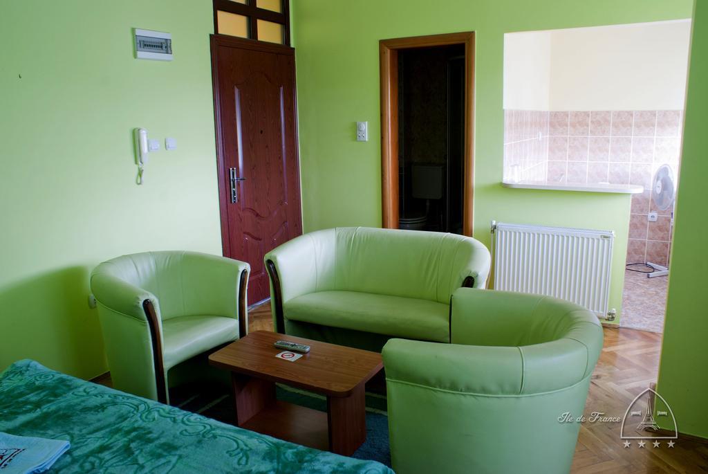 Vila Ile De France Novi Sad Quarto foto