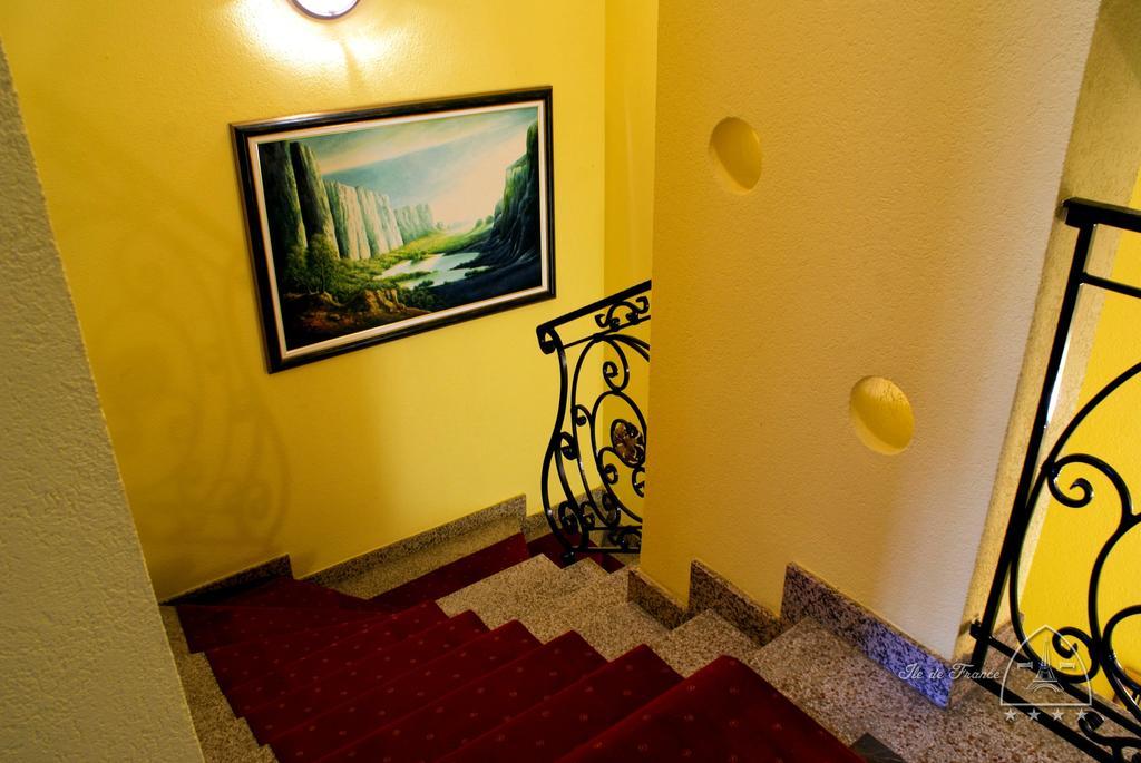 Vila Ile De France Novi Sad Exterior foto