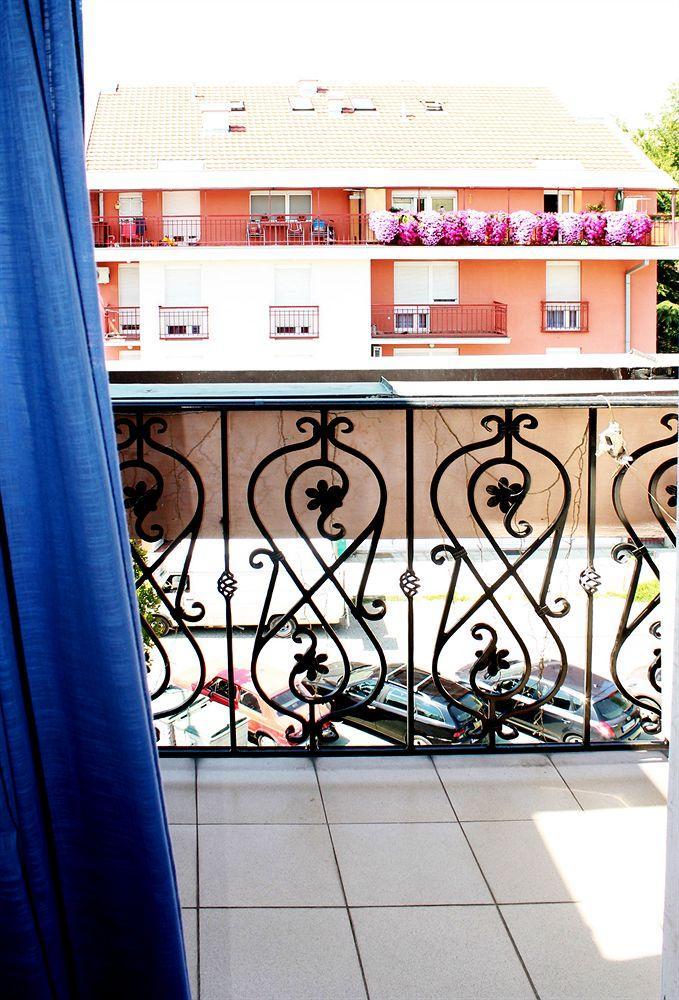 Vila Ile De France Novi Sad Exterior foto