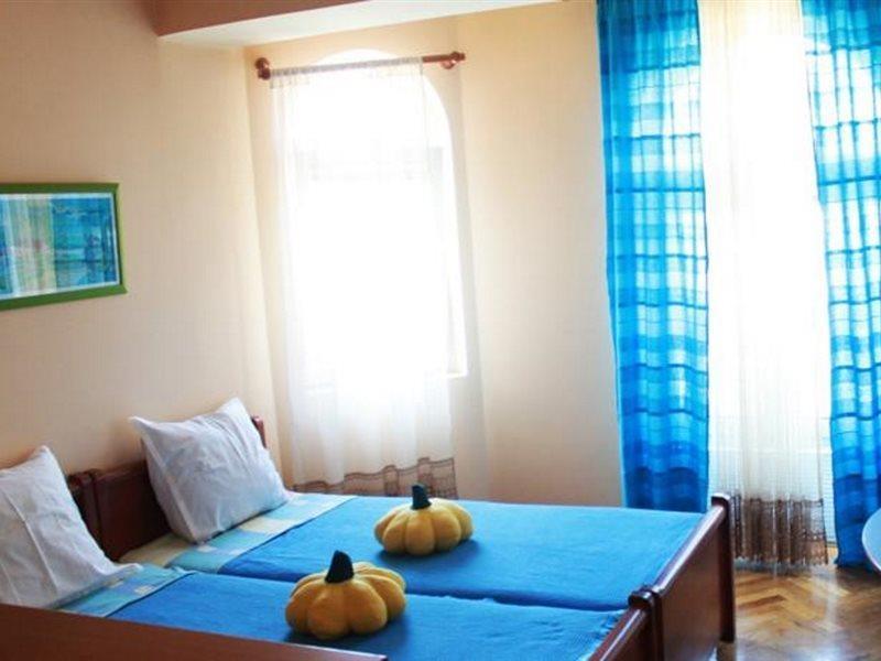 Vila Ile De France Novi Sad Exterior foto