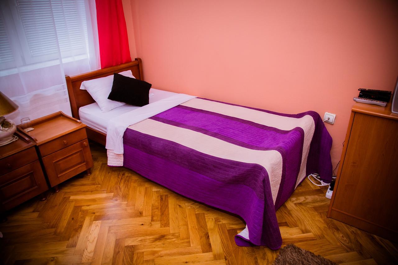 Vila Ile De France Novi Sad Exterior foto